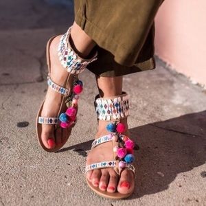 Mix No 6 Pompom sandals 🌸